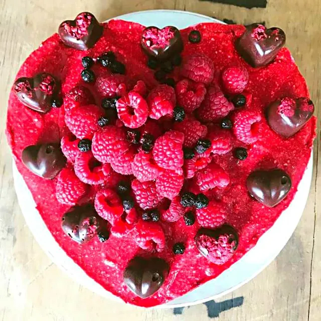 raw vegan Valentine's day cake|CHUENCHAIさん