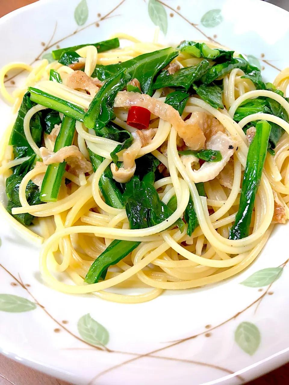 鶏皮のパリパリペペロンチーノ🍝|クランちゃんさん