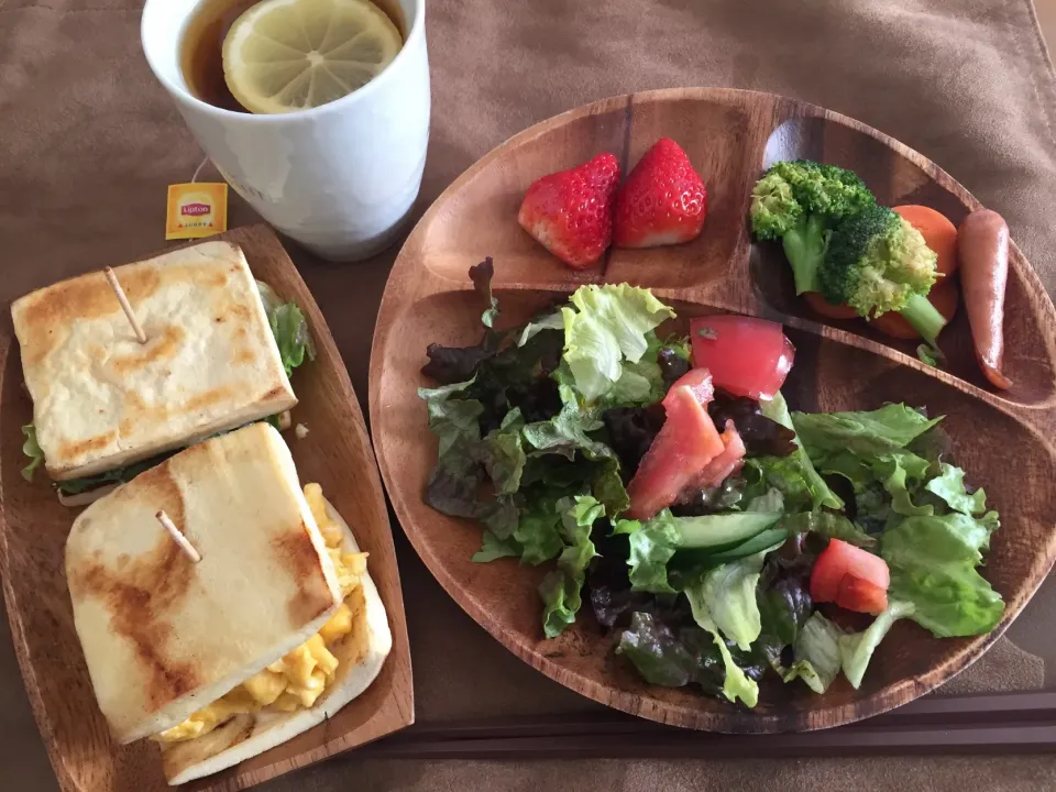 Snapdishの料理写真:高野豆腐のサンドイッチ🥪#糖質ゼロ|にゃふてんさん