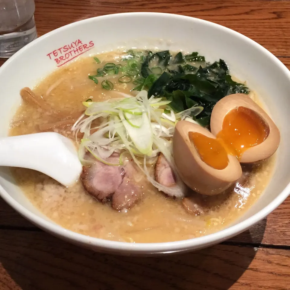 みそラーメン + 煮卵|愛ペガさん