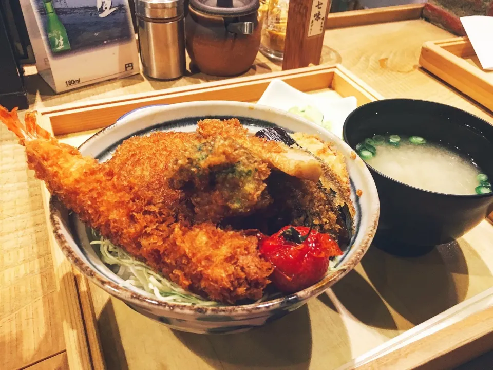 新潟タレカツ丼🐽|leeさん