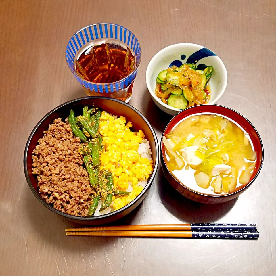 そぼろ丼の夜ご飯♡|Mami.Nさん