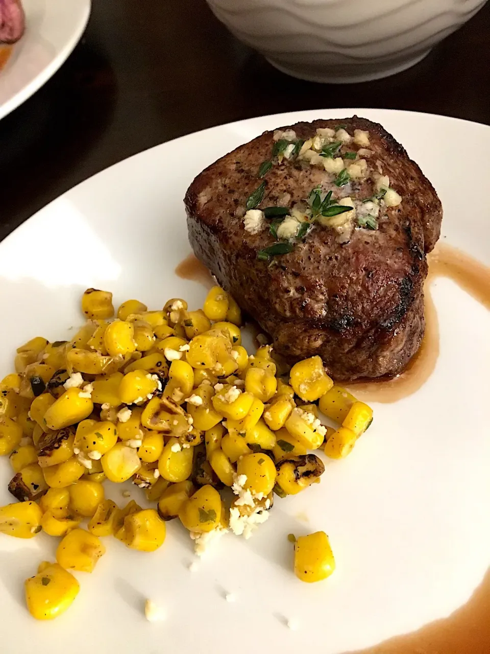 Snapdishの料理写真:Filet mignon with garlic herb butter and charred corn|Alice Tang Lewinさん