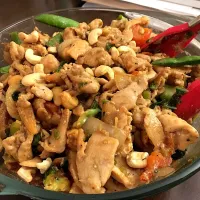 Snapdishの料理写真:Cashew chicken|Alice Tang Lewinさん