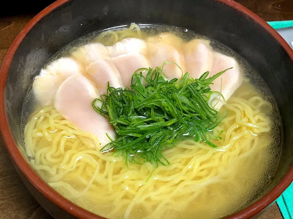 自分賄い飯
 鶏塩ラーメン|ちゅら夏さん