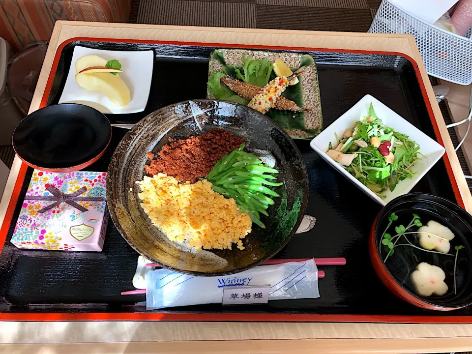 入院当日昼ごはん|どどさん