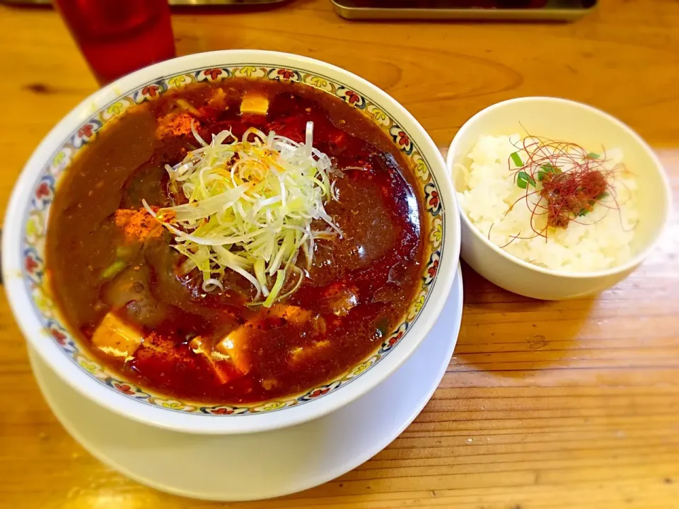 Snapdishの料理写真:辛っとろ麻婆麺 追い飯セット
レベル1 中辛
@辛っとろ麻婆麺 赤ずきん|morimi32さん