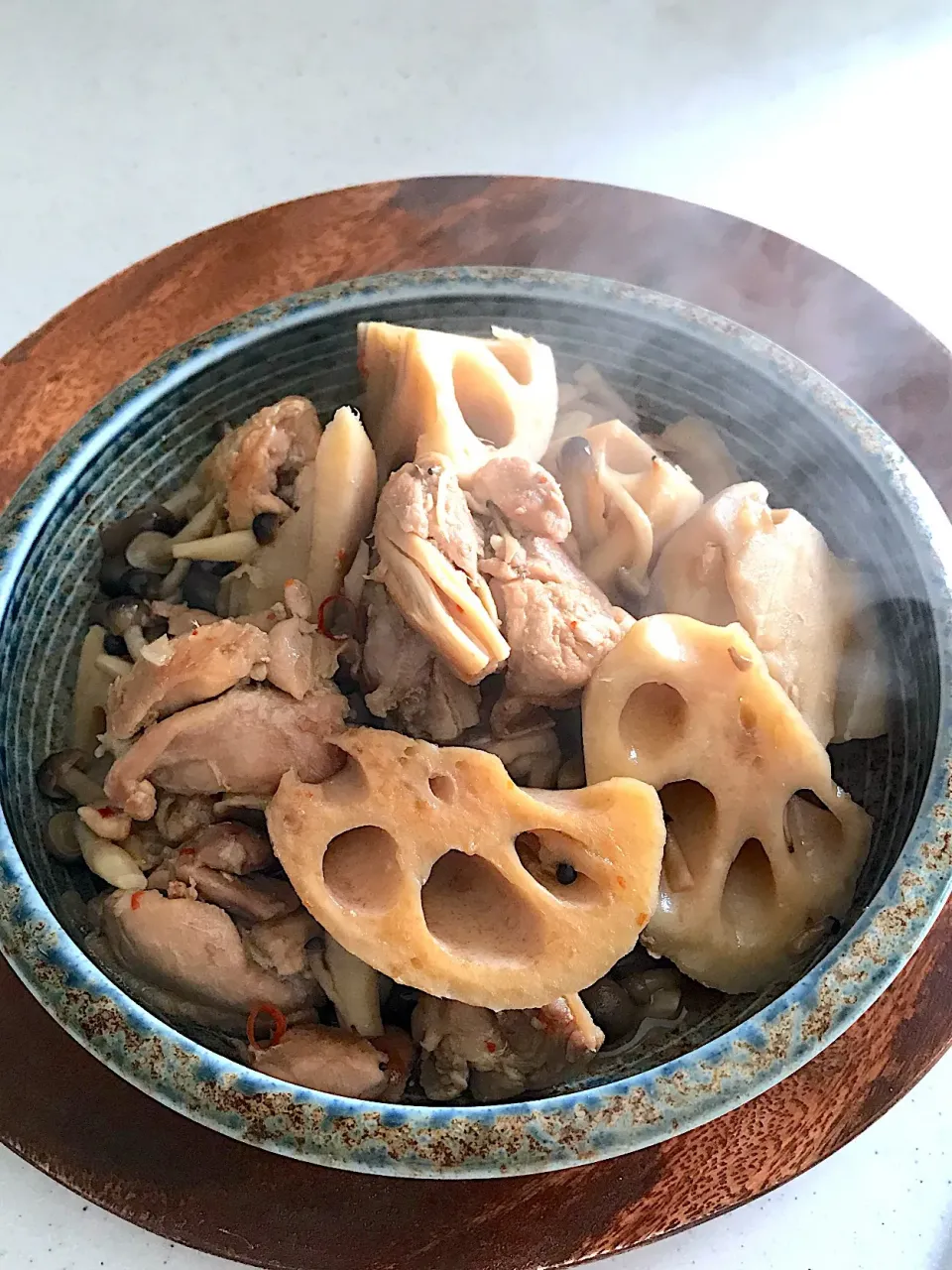 🍶ごろごろ蓮根と鶏肉の煮物|春夏秋冬さん