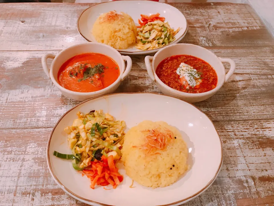 バターチキンカレーとキーマカレー|ちゃみこさん