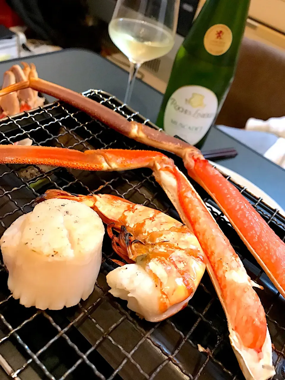 海鮮焼き🔥🦀🦐🐚ミュスカデで‼️🥂🎵🎶😁|ナムナムさん