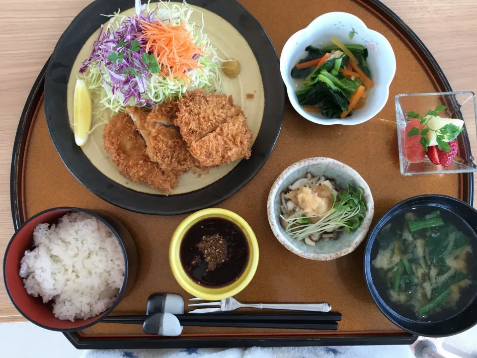 とんかつ❤️定食|そふぃさん