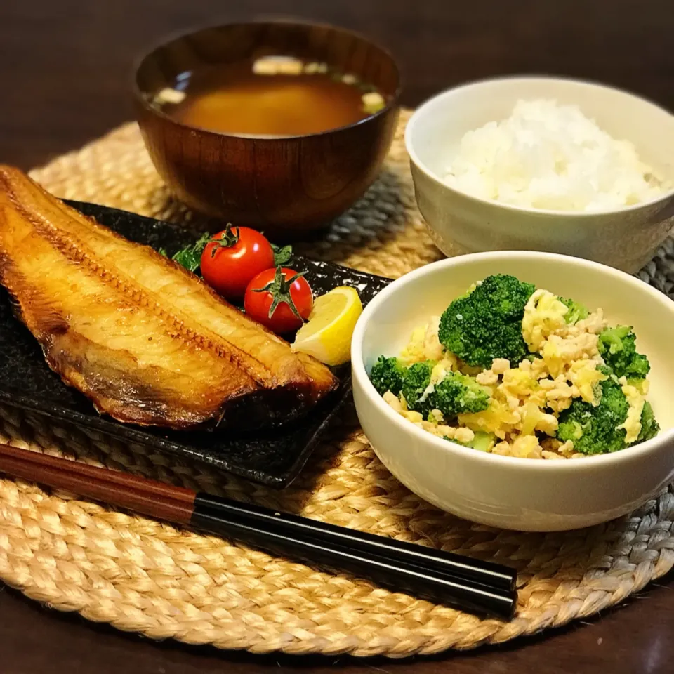 Snapdishの料理写真:鶏ひき肉とブロッコリーの中華炒め  #クラシルレシピ #ごはんがすすむ|恭子さん