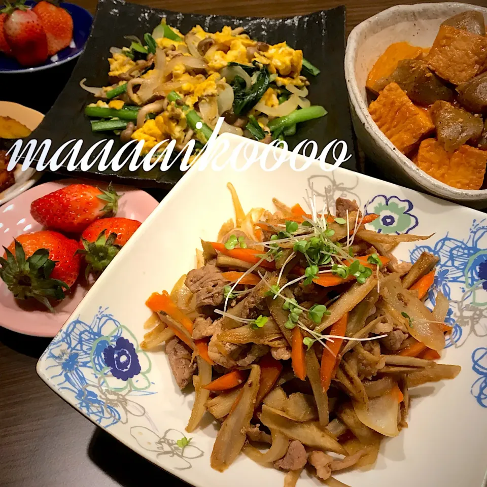 Snapdishの料理写真:咲きちゃんさんの料理❤️ 豚と牛蒡のニンニク風味きんぴら #にんにくプンプン|マイコさん