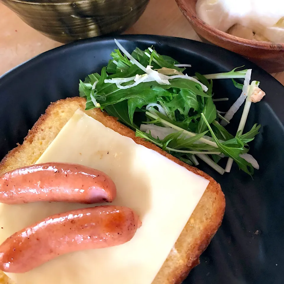 朝ごはん
オープンサンド、クロックムッシュ風|ミカさん