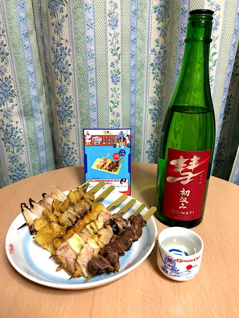 タムラ料理長特製焼き鳥の盛り合わせ w/ 彗（シャア）初汲み DONATI 純米吟醸|T. Wonderさん