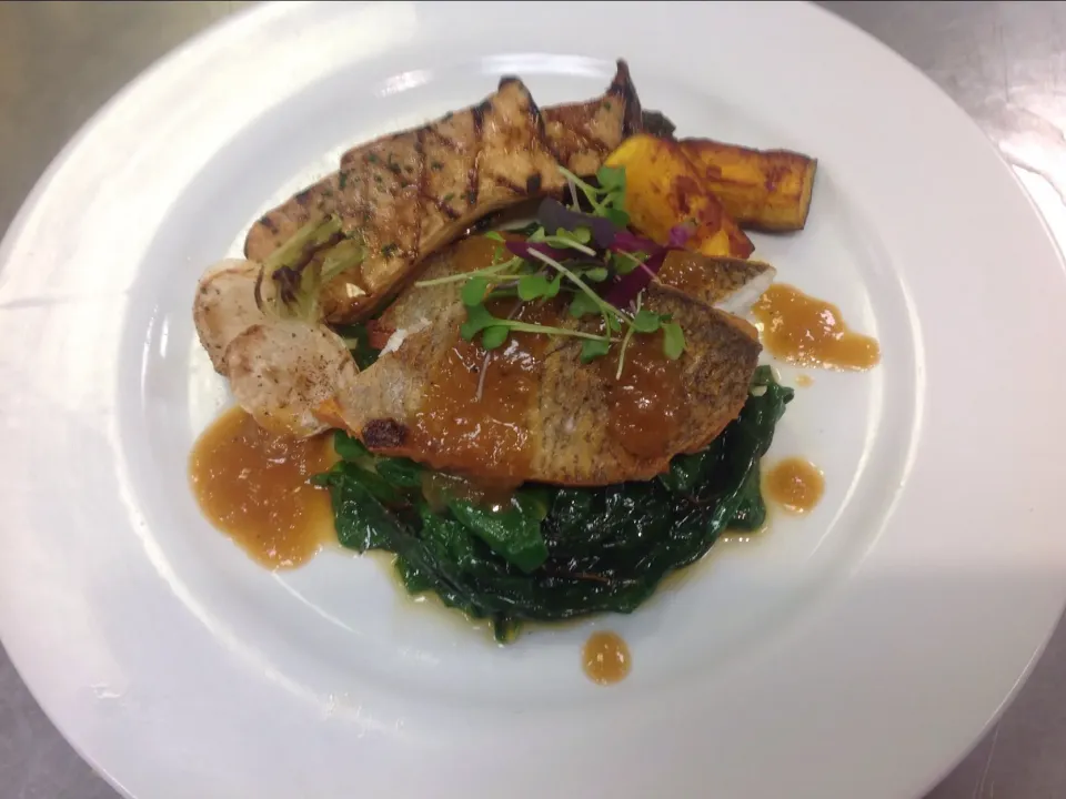 Pan Seared Bronzini with Apple Butter Jus  ,  wilted Swiss Chard, Grilled Kingoyster Mushrooms, Roasted Turnips & Kabocha Squash 。|Chihiro Kさん