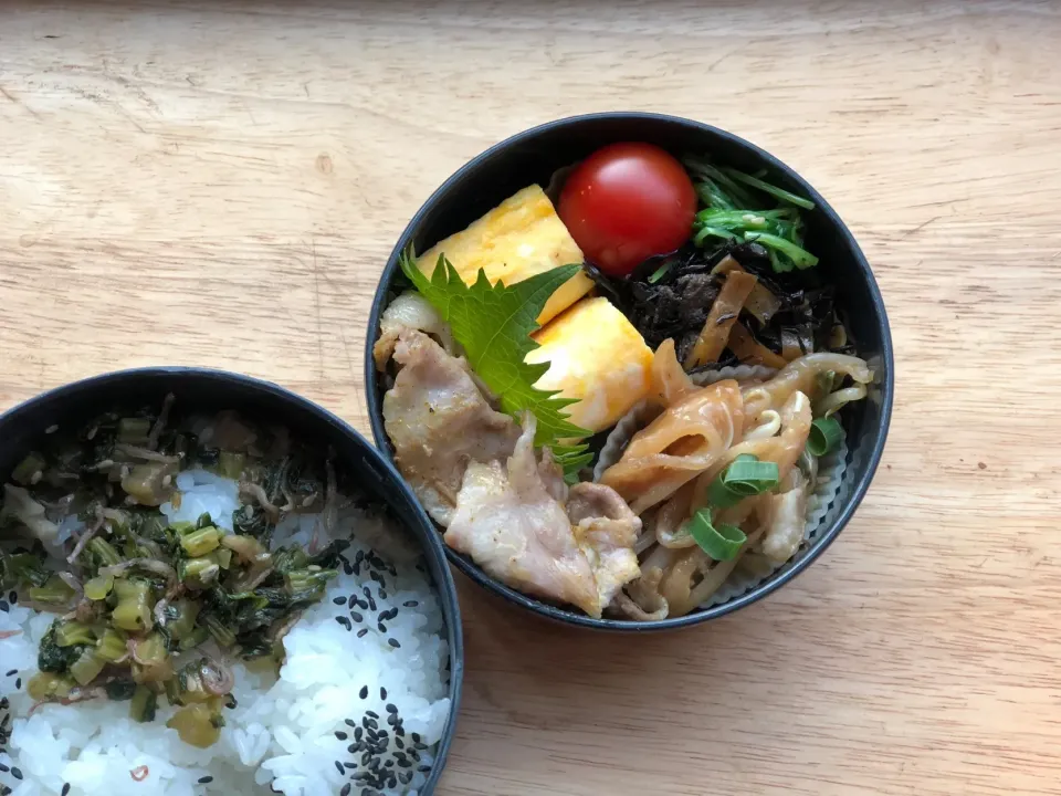 豚のカレー粉焼き 弁当。蕪の葉ふりかけ付き|弁当 備忘録さん