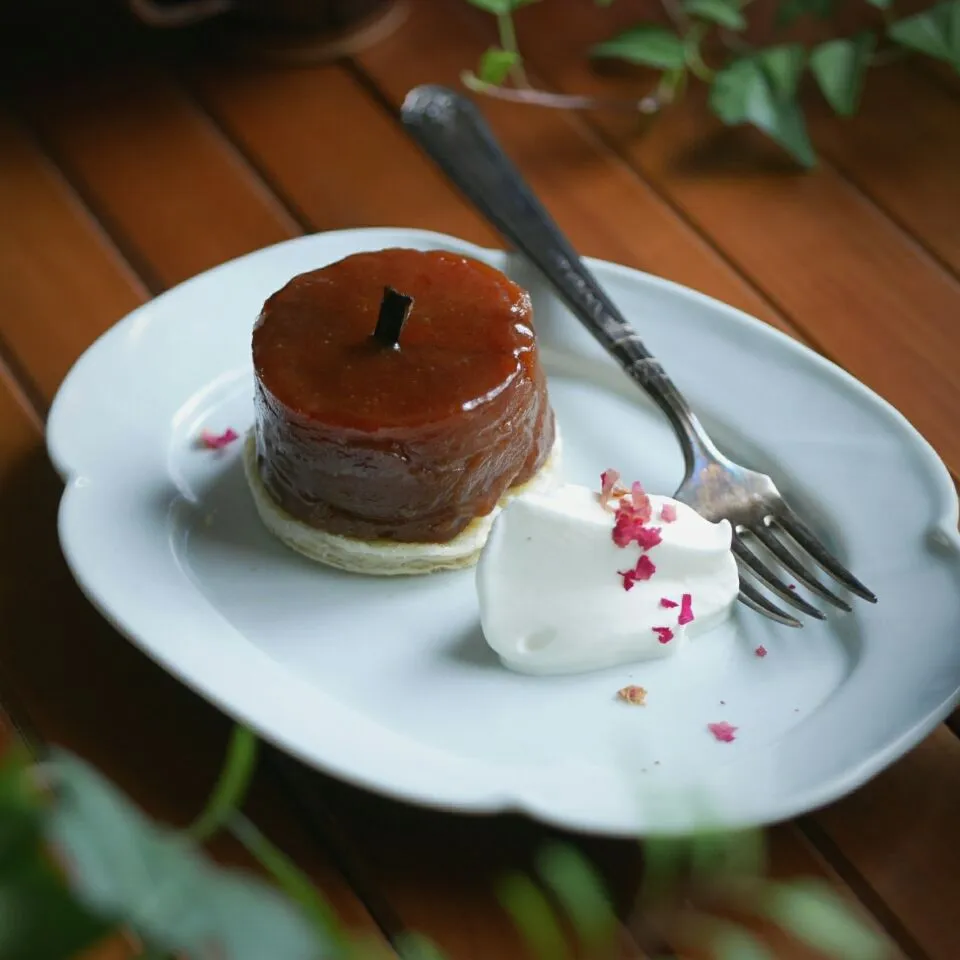 季節外れの紅玉でタルトタタン  Tarte Tatin|まちまちこさん