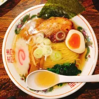 Snapdishの料理写真:シンプルが1番好き！昔ながらの醤油ラーメン|なななさん