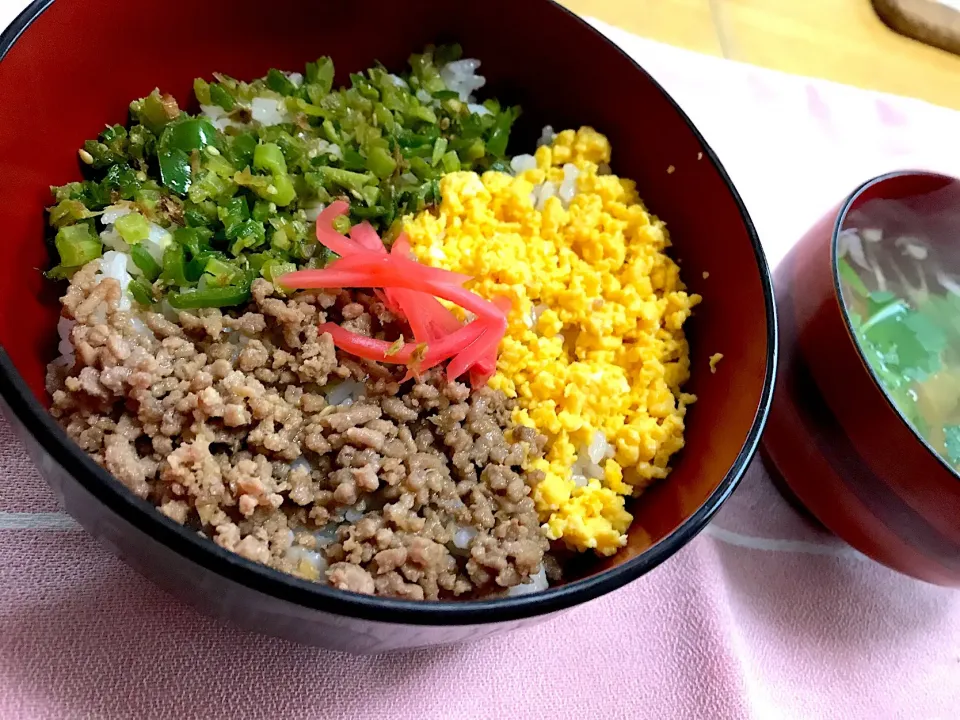 三食そぼろ丼|侑子さん