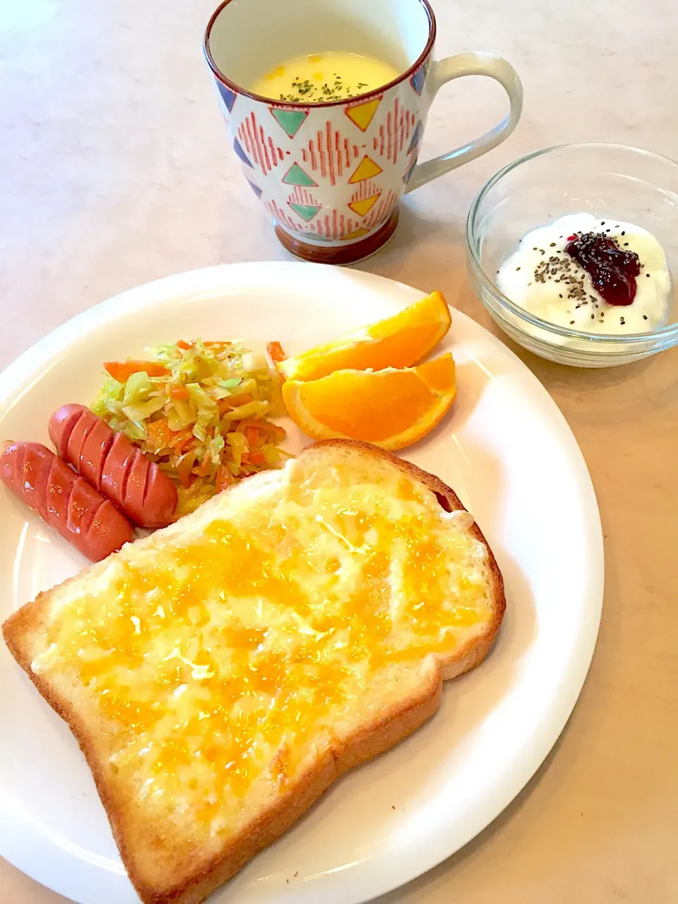 Snapdishの料理写真:ハニーチーズトースト🧀🍯
モーニング|さちこさん