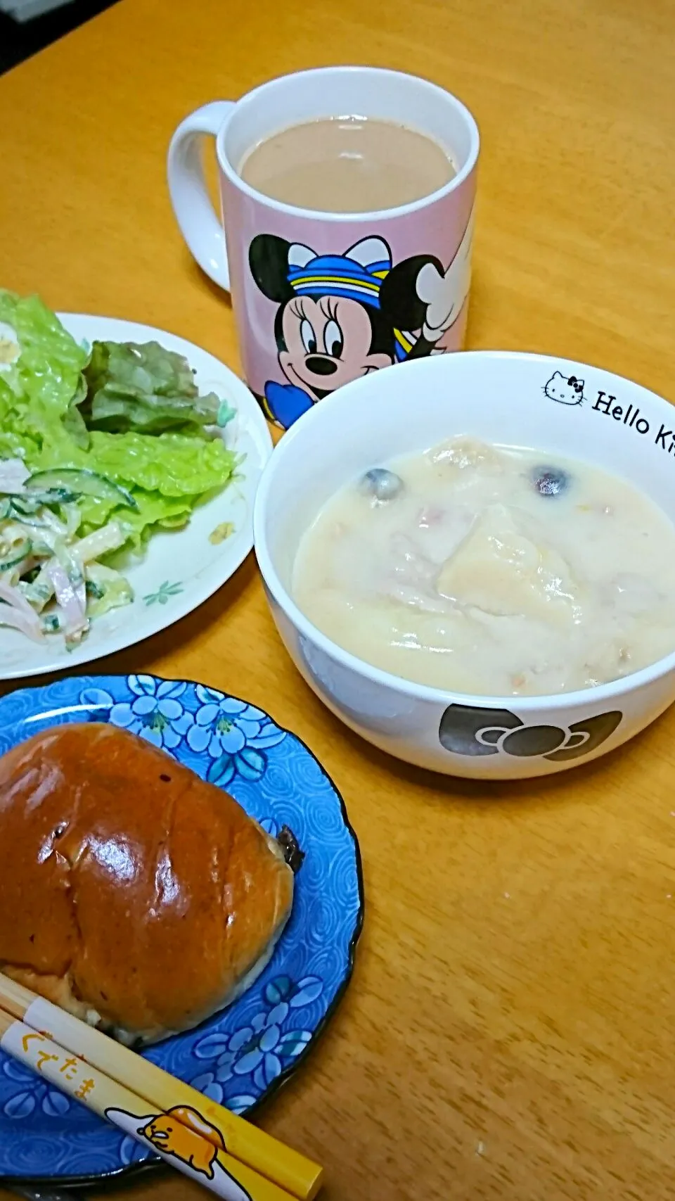 2018/2/23(金)朝食🎵☔|しまだ ちえこさん