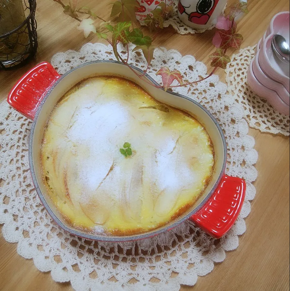 混ぜて焼くだけ😆ホットケーキミックスで、林檎のクラフティ❤|sakurakoさん