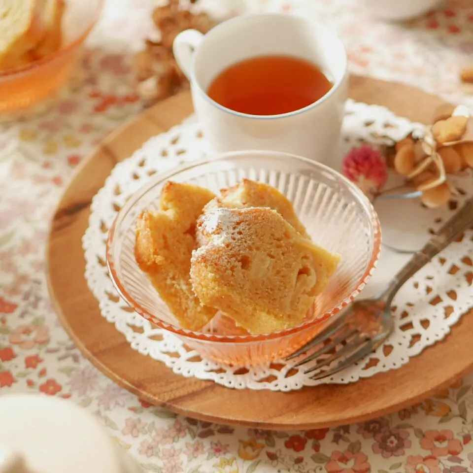 ミニサイズのパウンド型でリンゴケーキ🍎|まちまちこさん