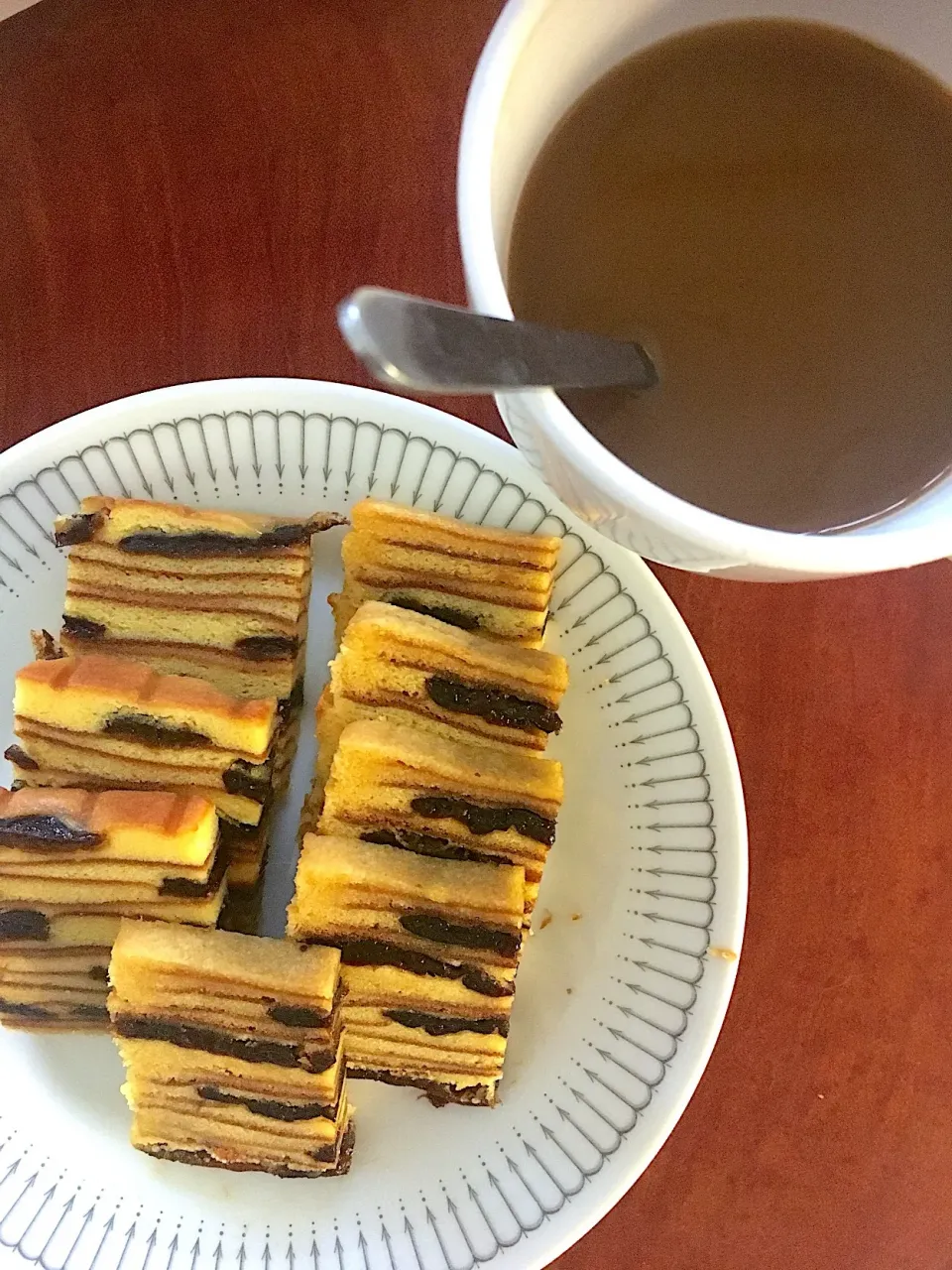 Kueh Lapis and coffee|karen limさん