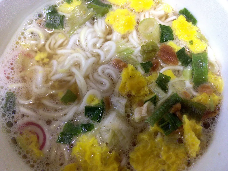 Snapdishの料理写真:マルタイラーメン 醤油|ばーさんさん