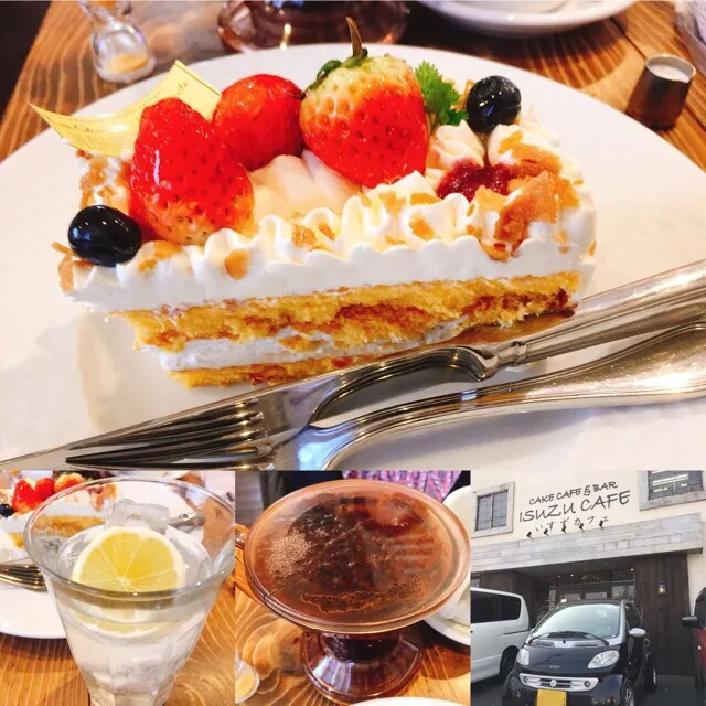 Snapdishの料理写真:いすずカフェ
苺のショートケーキ🍰
レモネード
ドリップ珈琲|コージ💫さん