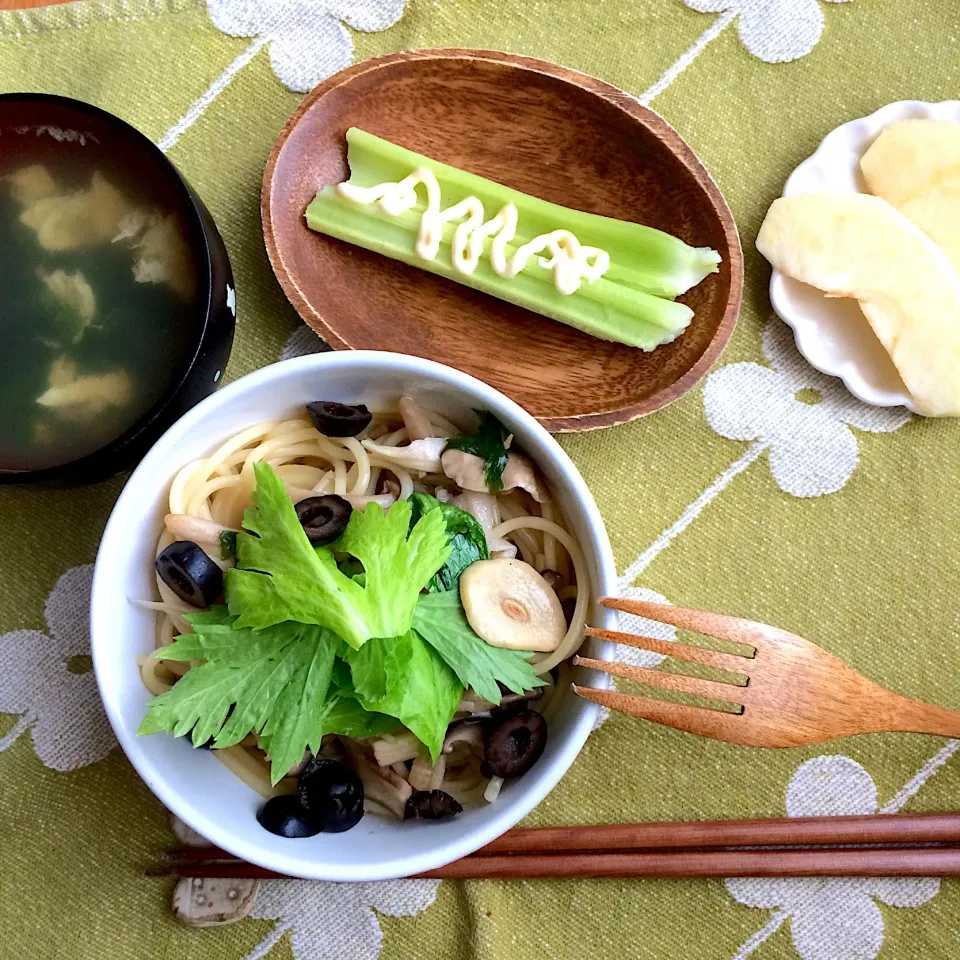 朝ごはん ♡ きのこのマリネをアレンジしてパスタに|momosakuさん