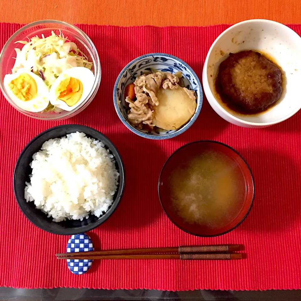 Snapdishの料理写真:イオンのハンバーグ定食|あーしょかぽんさん