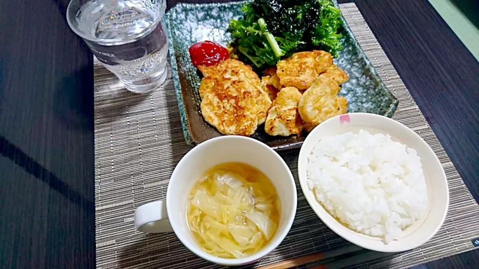 鶏むね肉のピカタ、わさび菜と韓国のりのサラダ|サトリさん