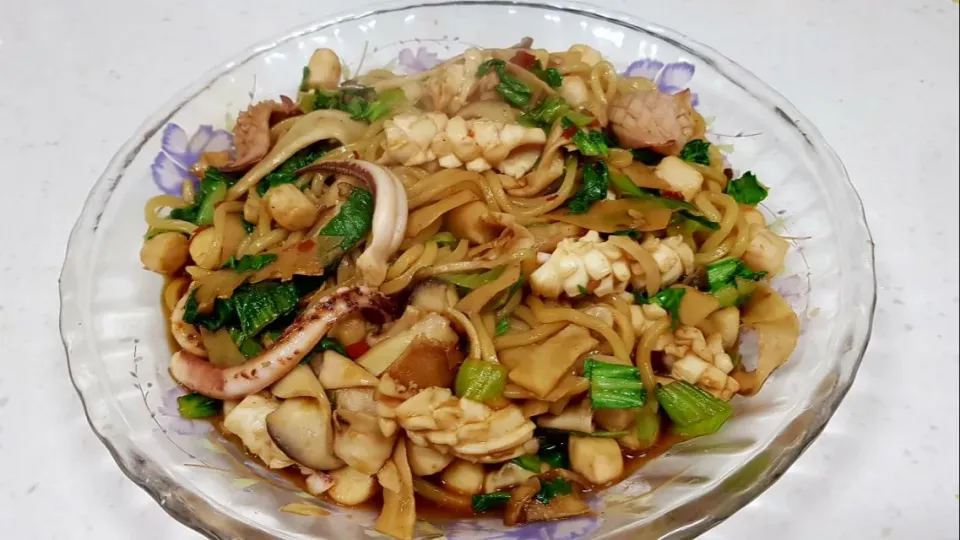 seafood fried noodle|steven z.y.さん