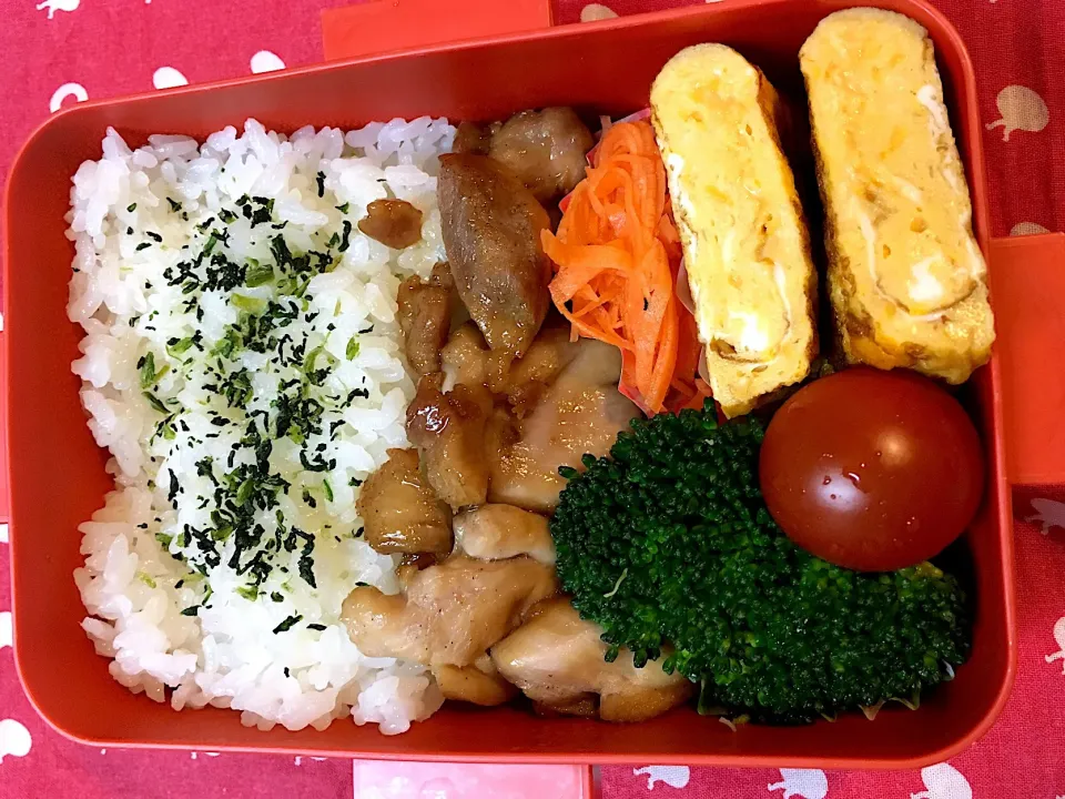 ♫2/26今日のお弁当♫〜照り焼きチキン、だし巻き卵、人参ラペ、ブロッコリー、トマト〜|Satokoさん