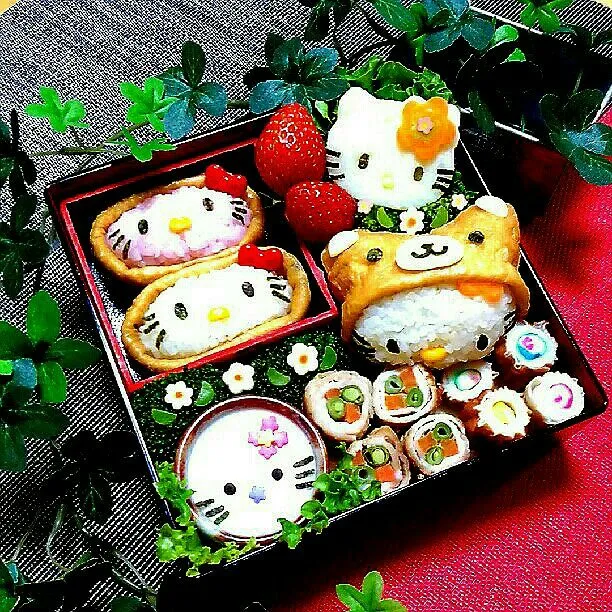 #キティちゃん弁当 #キャラ弁 #デコ弁 #お重弁 #稲荷寿司|Kinococo8888さん