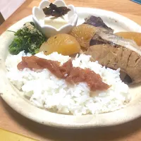 Snapdishの料理写真:#ぶり大根定食|pecousaさん