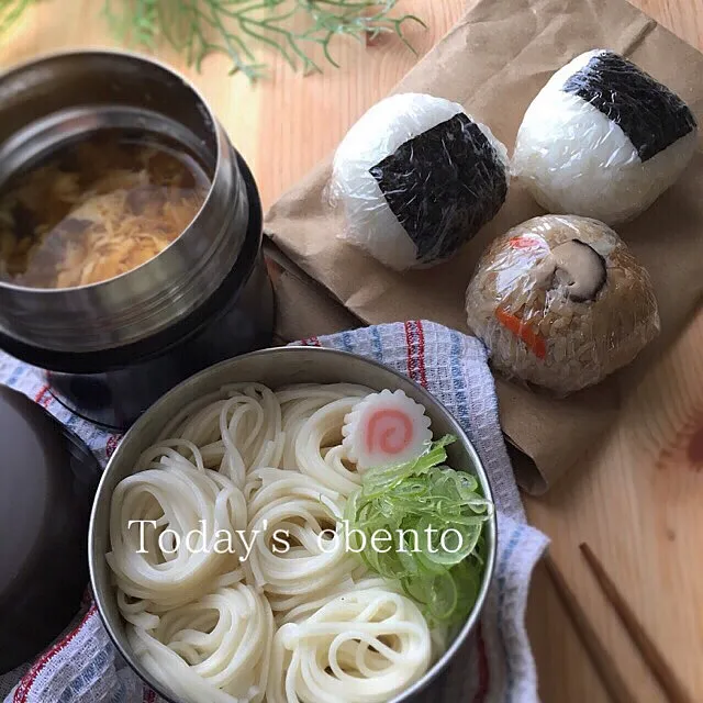 #お弁当#かきたま汁#つけ麺 #保温ジャー  #おにぎり  #おにぎり弁当  #むっちりおにぎり|mi.chiruchiruさん