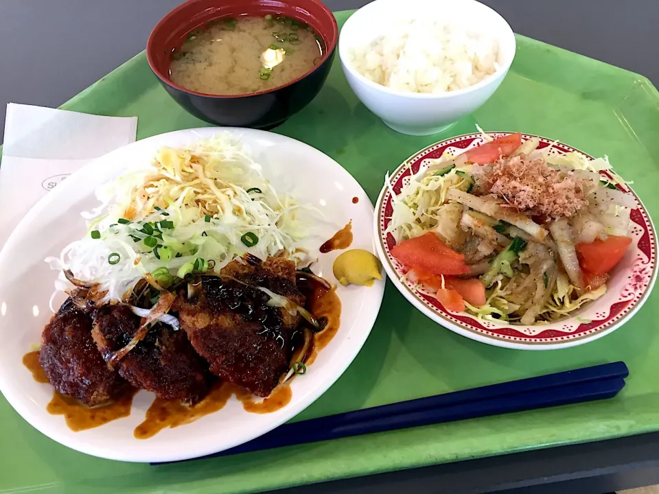 豚ひれ葱味噌カツ、大根サラダ|Tadahiko Watanabeさん