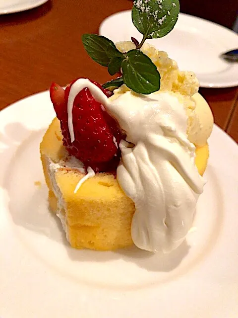 Snapdishの料理写真:いちごのロールケーキ|aiさん