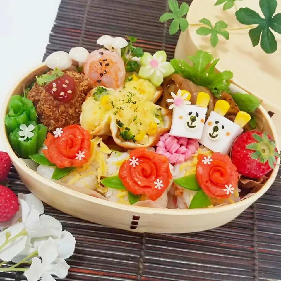 サーモンの薔薇🌹弁当|ayano.adshさん