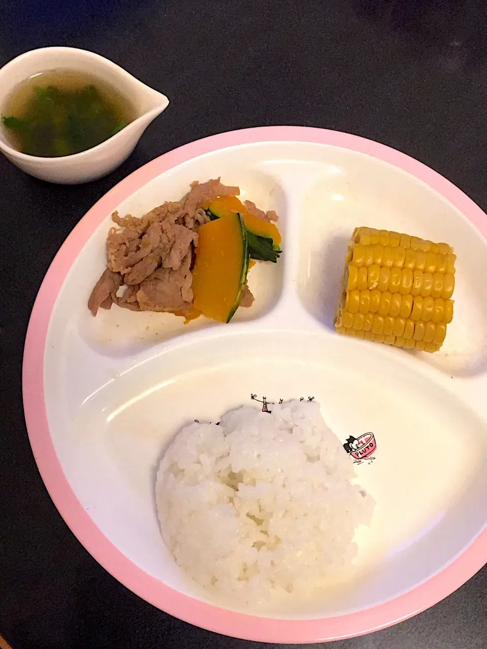 Snapdishの料理写真:離乳食 夜
・ごはん
・かぼちゃと豚肉の甘辛炒め
・茹でコーン
・ほうれん草のお味噌汁
・りんご|ぺろたんさん