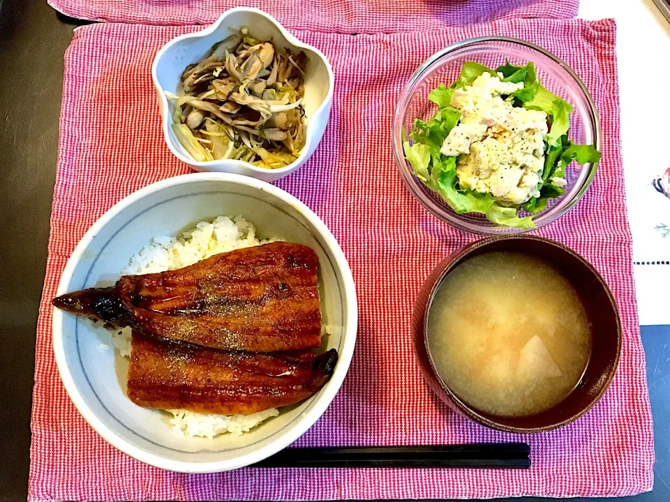 Snapdishの料理写真:鰻丼のご飯|みよさん