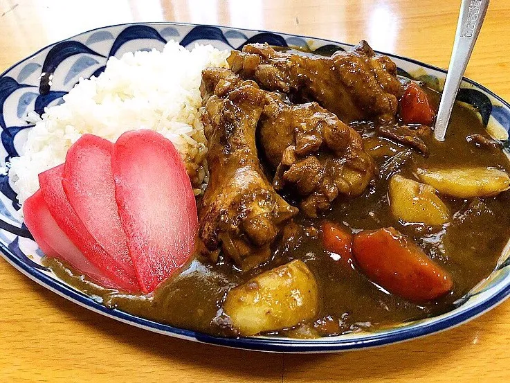 手羽元と魚介トマトチキンカレー手作り紅生姜入り|ガク魁‼︎男飯さん