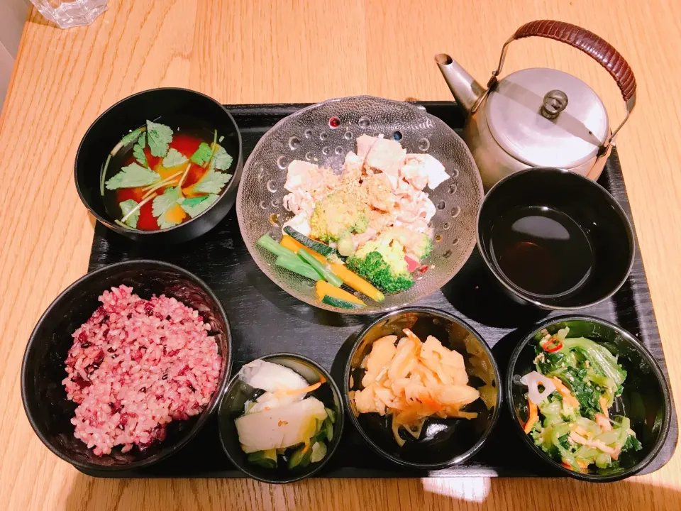 茶美豚のしゃぶしゃぶ野菜                                                        胡麻とくるみのサラダ|ちゃみこさん