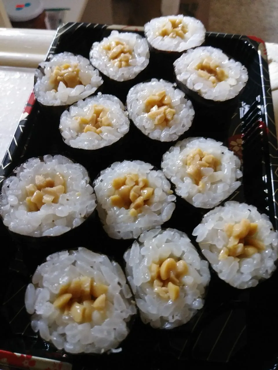 natto sushi. interesting..|Polly Gelfusoさん