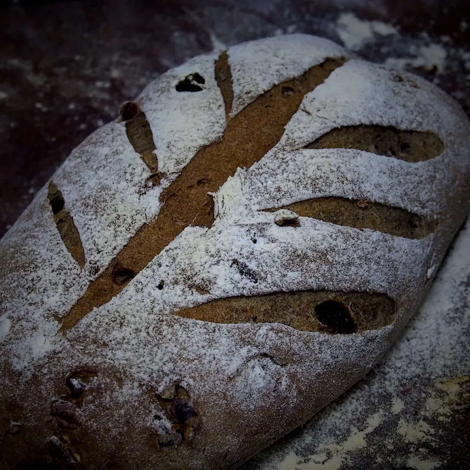 Pecan & raisin buckwheat bread|Misstyさん