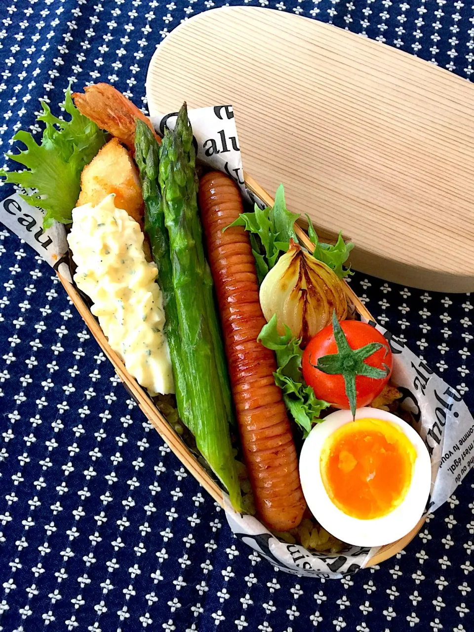 ドライカレー&おかずのっけ弁当🍳🍤|udomegu☆さん