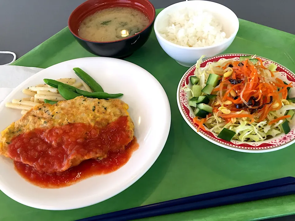 ポークピカタトマトソース、中華サラダ|Tadahiko Watanabeさん